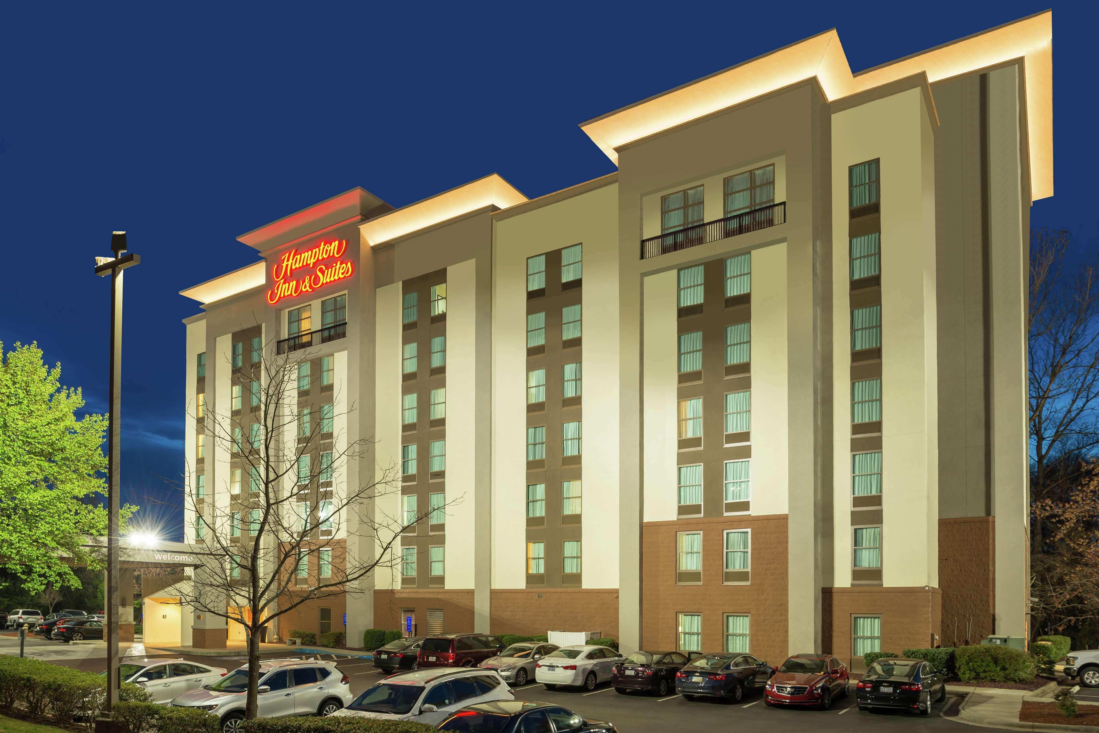 Hampton Inn & Suites Charlotte Arrowood Rd Eksteriør billede