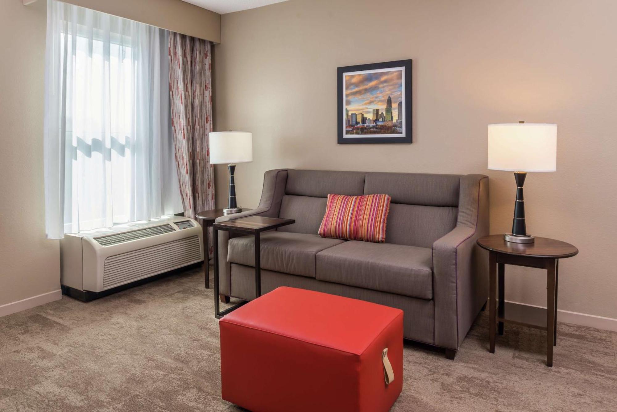 Hampton Inn & Suites Charlotte Arrowood Rd Eksteriør billede