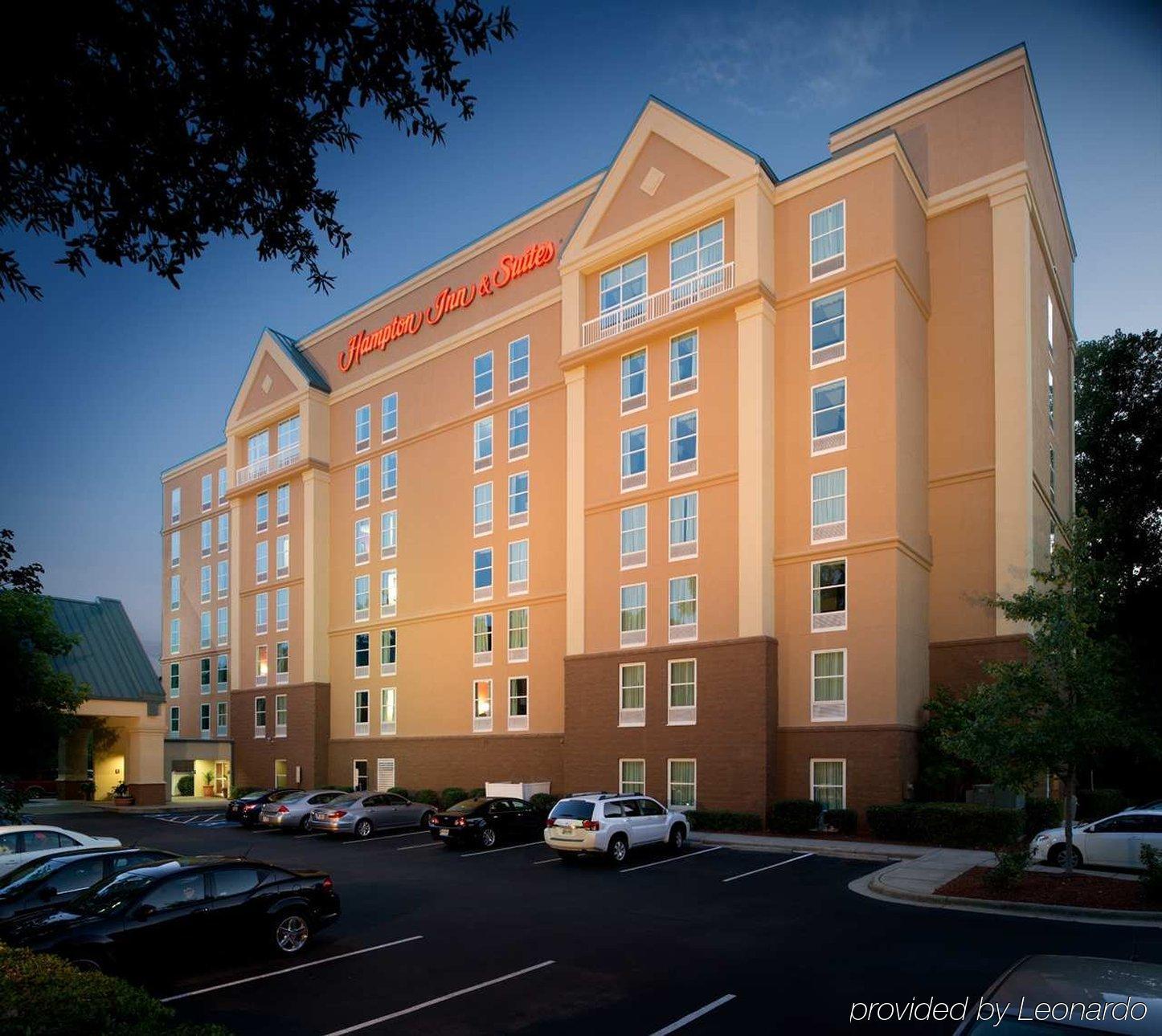 Hampton Inn & Suites Charlotte Arrowood Rd Eksteriør billede